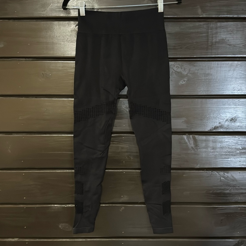 GYMTED Seamless Laser Cut Leggings